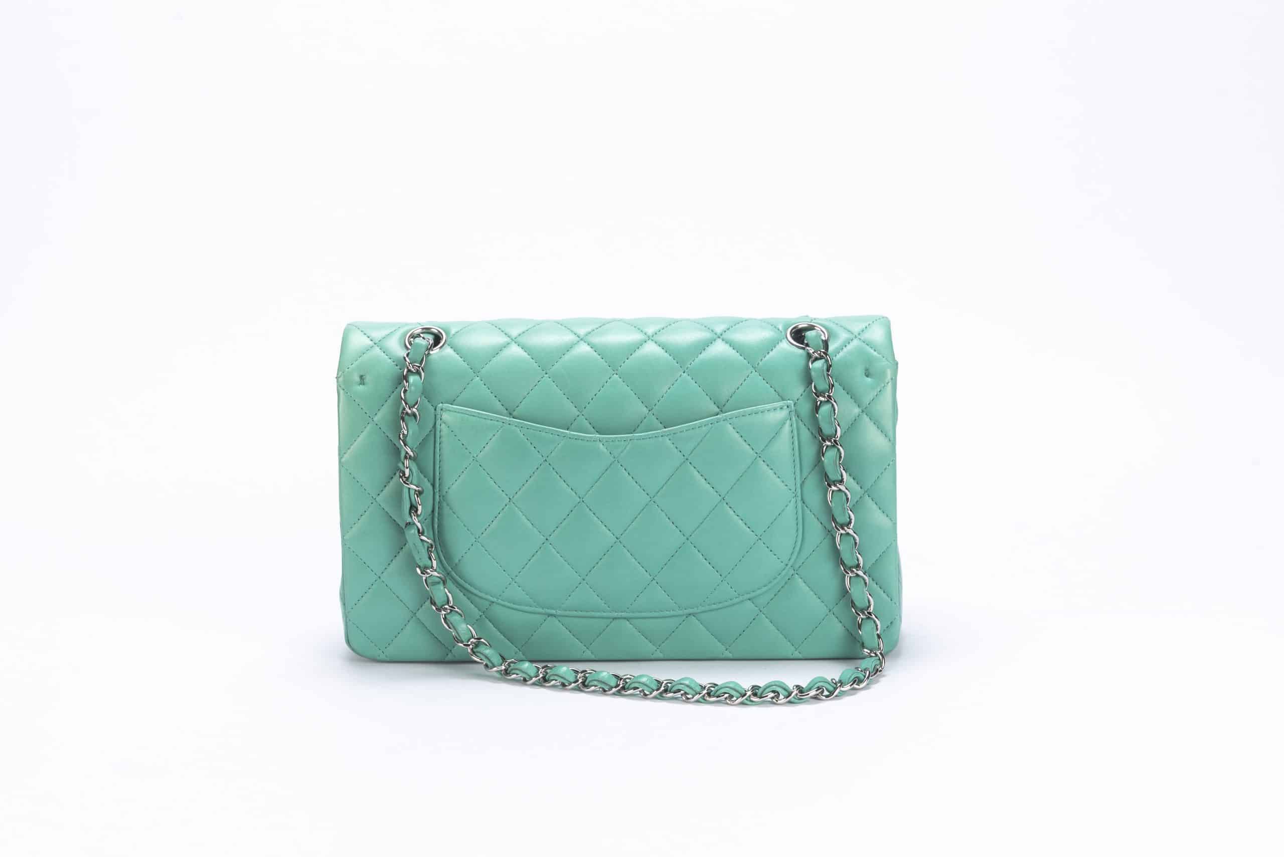 Chanel Iridescent Green Caviar Metallic Medium Classic Flap Gold CC Bag 22P  18S